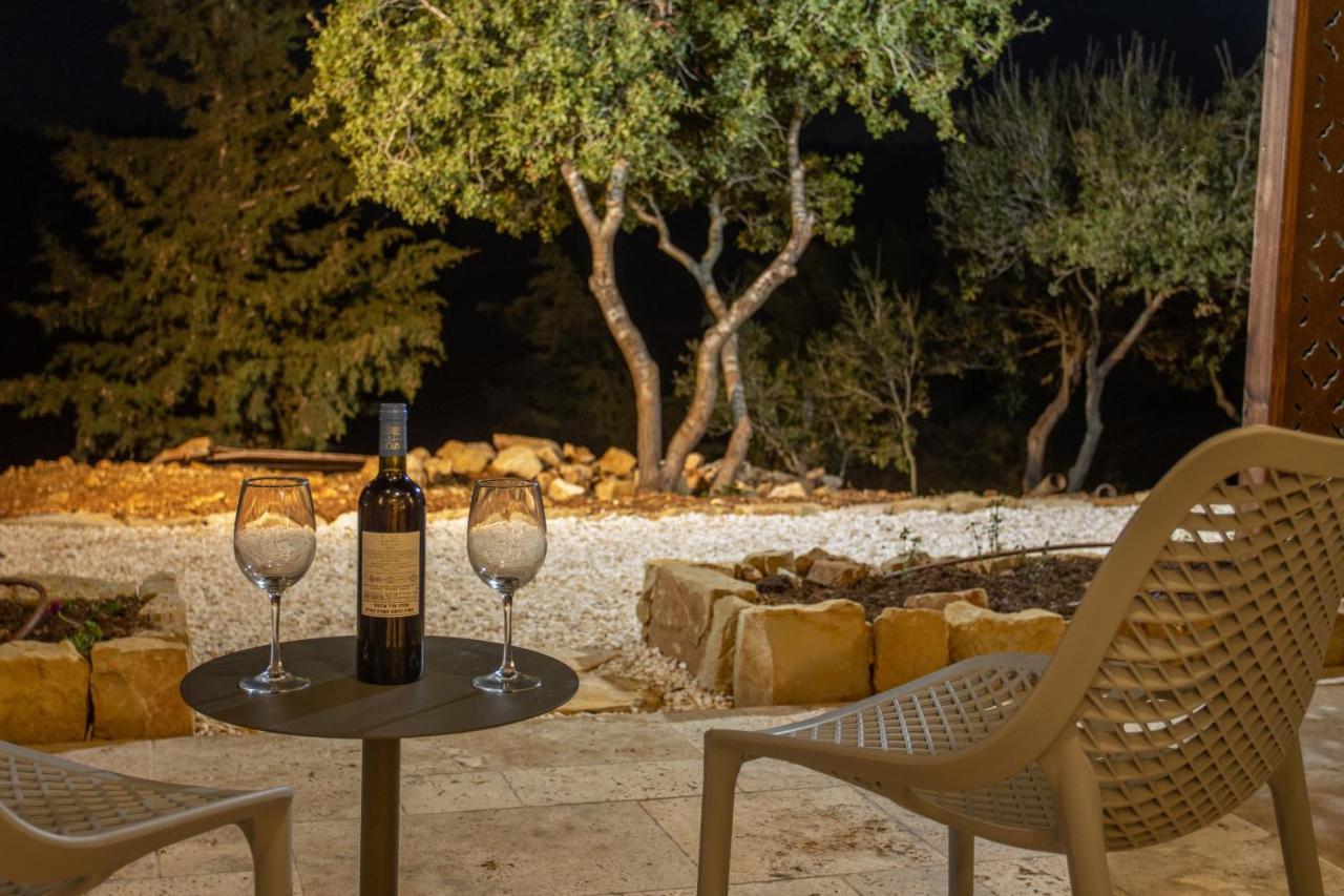 Logos Hotel In Yad Hashmona Luaran gambar